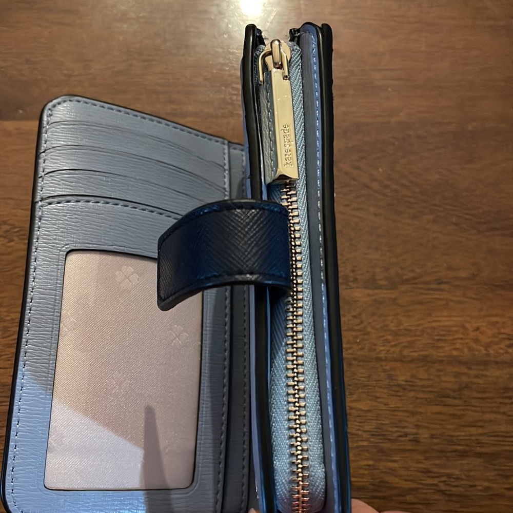 Kate Spade Small Wallet - Picture 4 of 5